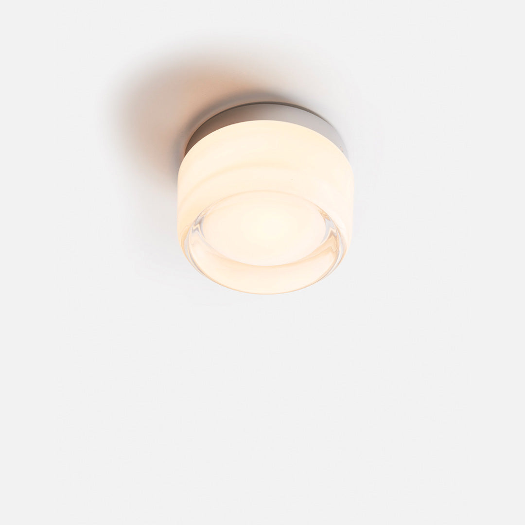 Elegantná nástenná lampa – Jemný reliéf a teplá atmosféra