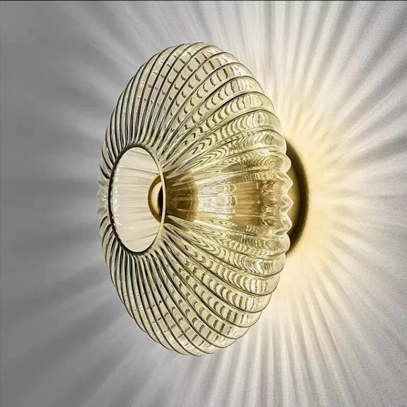 Aaltomainen Lasiseinävalaisin – Eleganssia ja Pehmeää Valoa