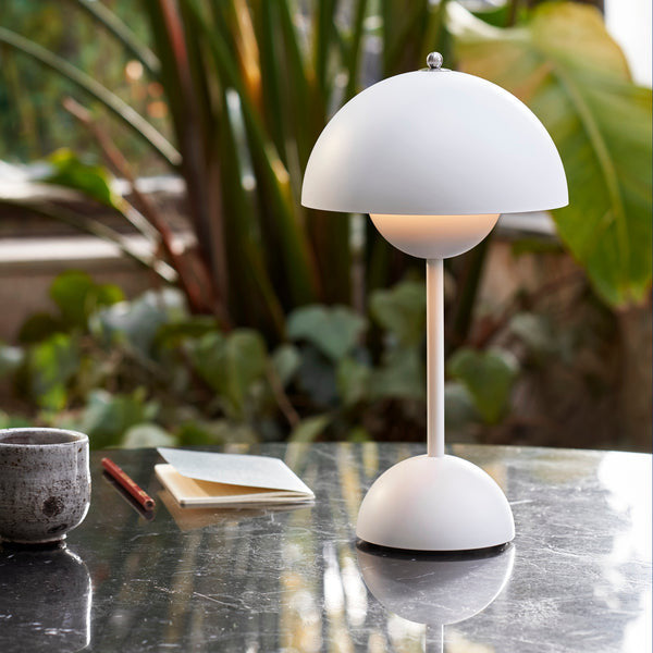 Lampe De Table Portable – Design Moderne Et Éclairage Nomade