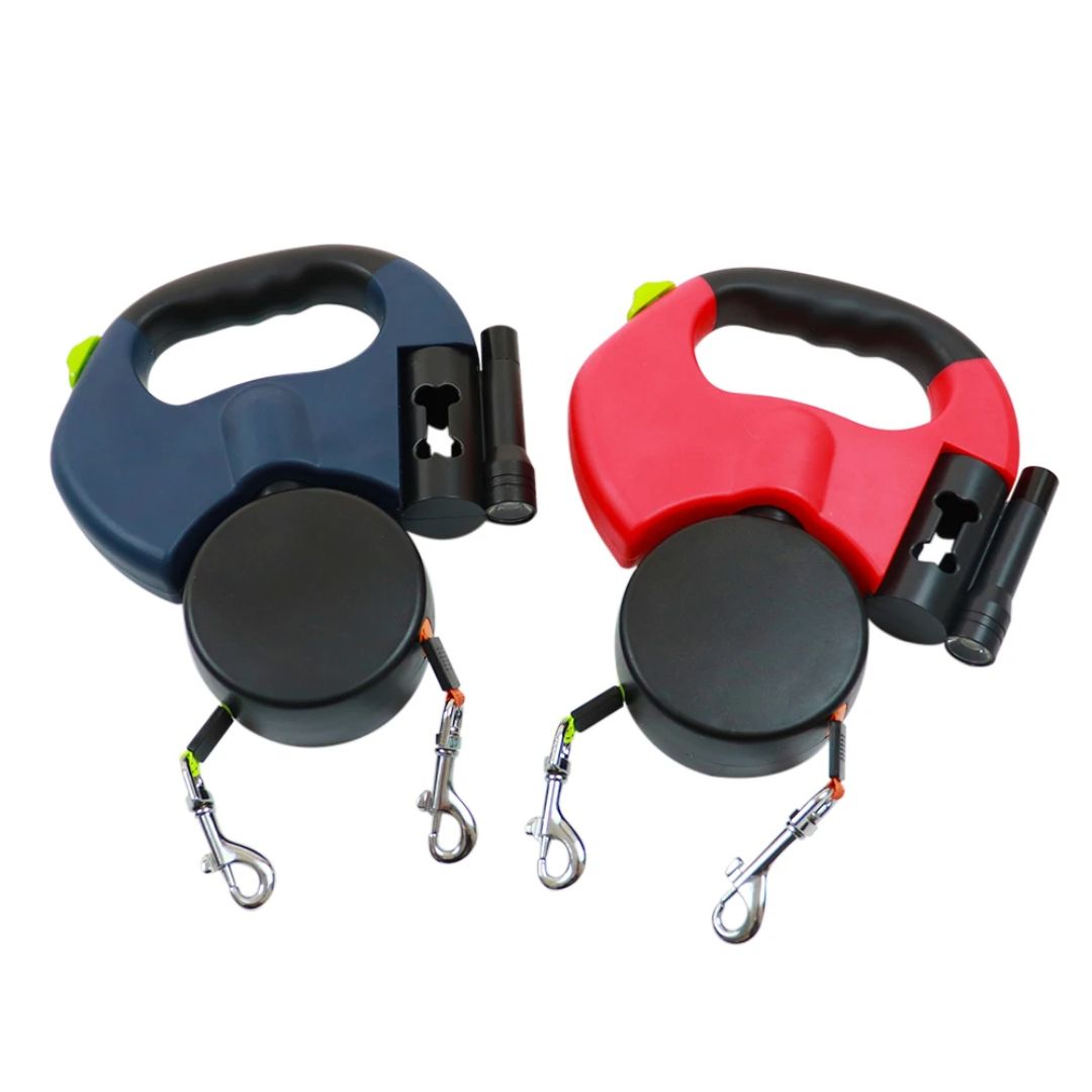 Lesa retractabilă pentru câini – cu lampă LED și distribuitor de saci