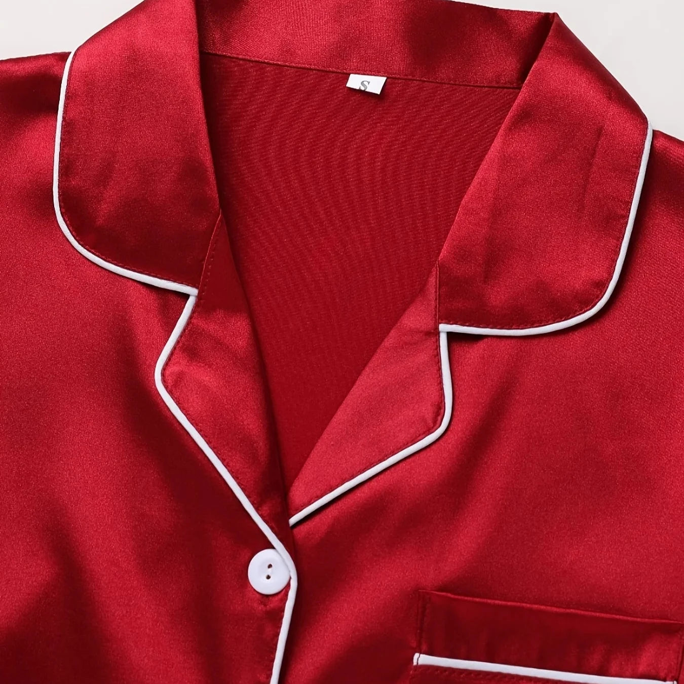 Sandra | Pigiama Brillante – Eleganza Notturna e Tocco Delicato