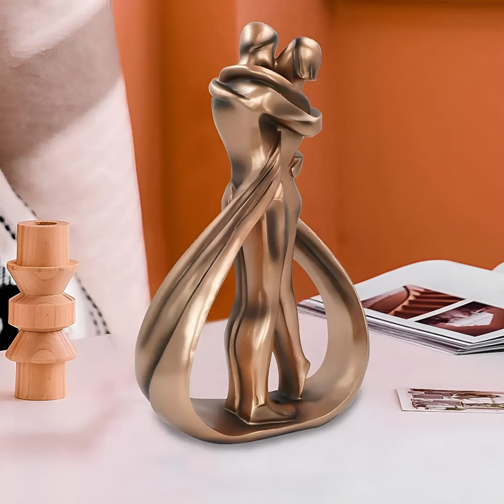 Statuetka zakochanej pary - sentymentalny prezent i nowoczesny styl