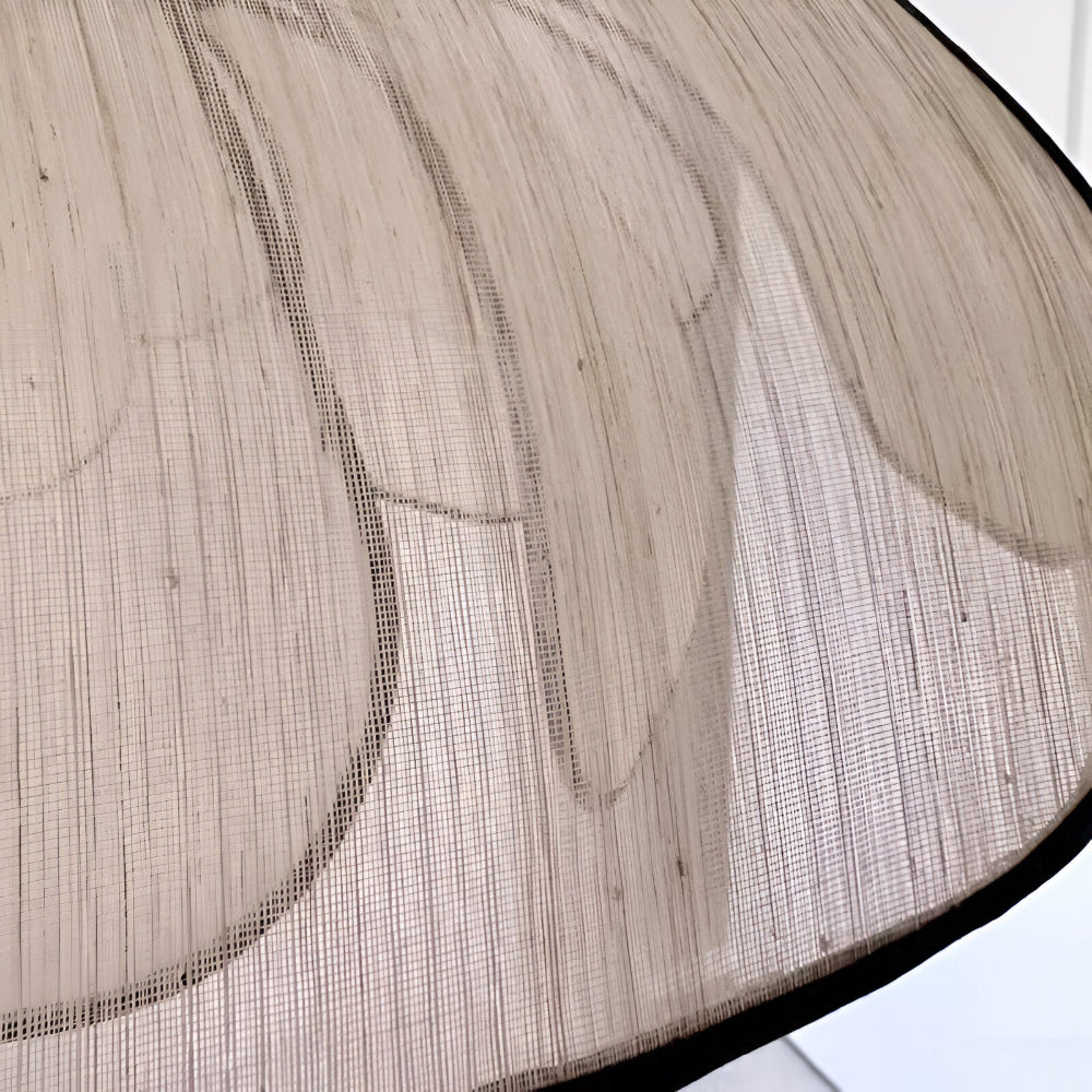 Elegant hengelampe i naturlig kurv - naturlig dekorasjon og harmonisk belysning