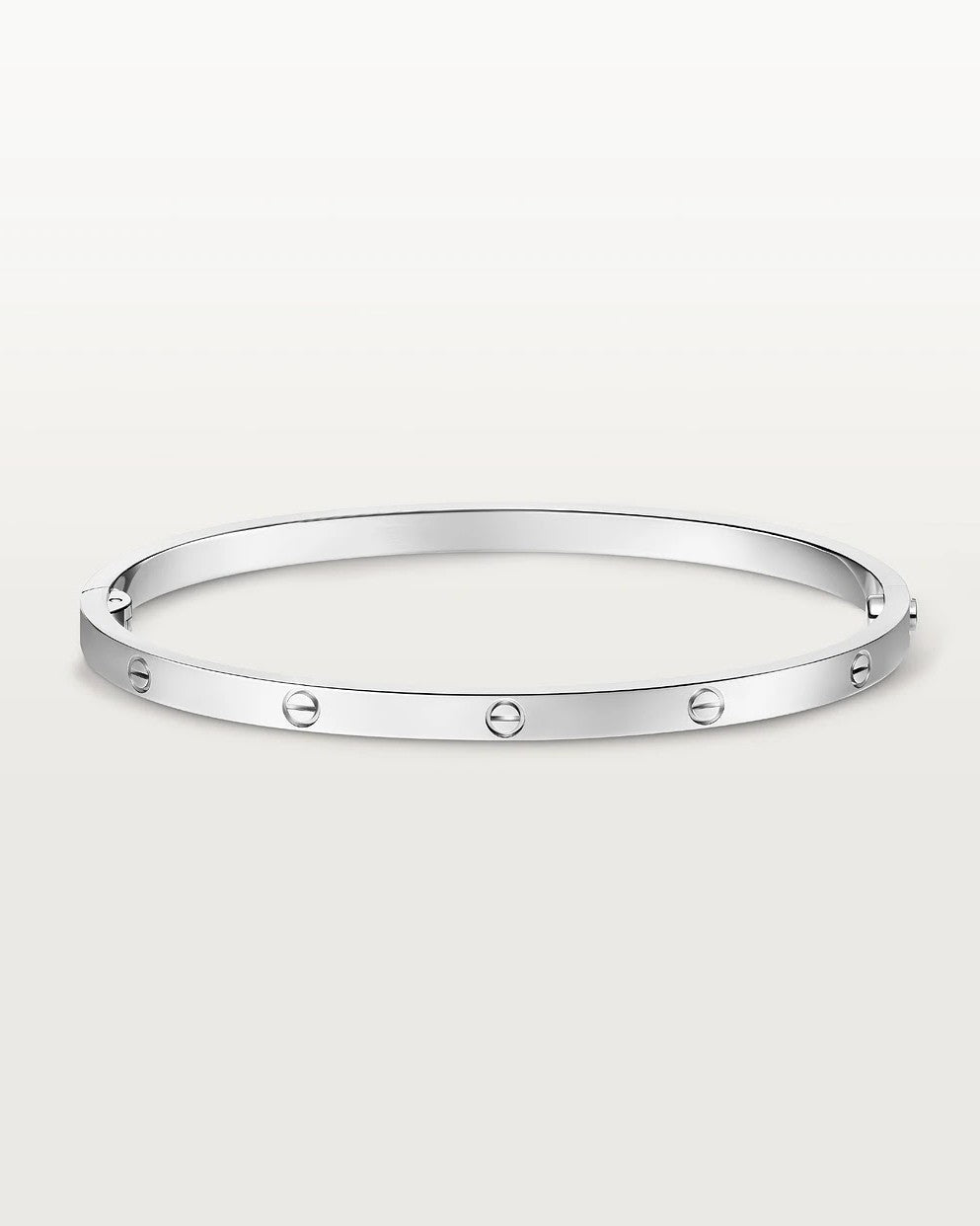 Steifes Armband – Finish Silber und raffinierter Stil