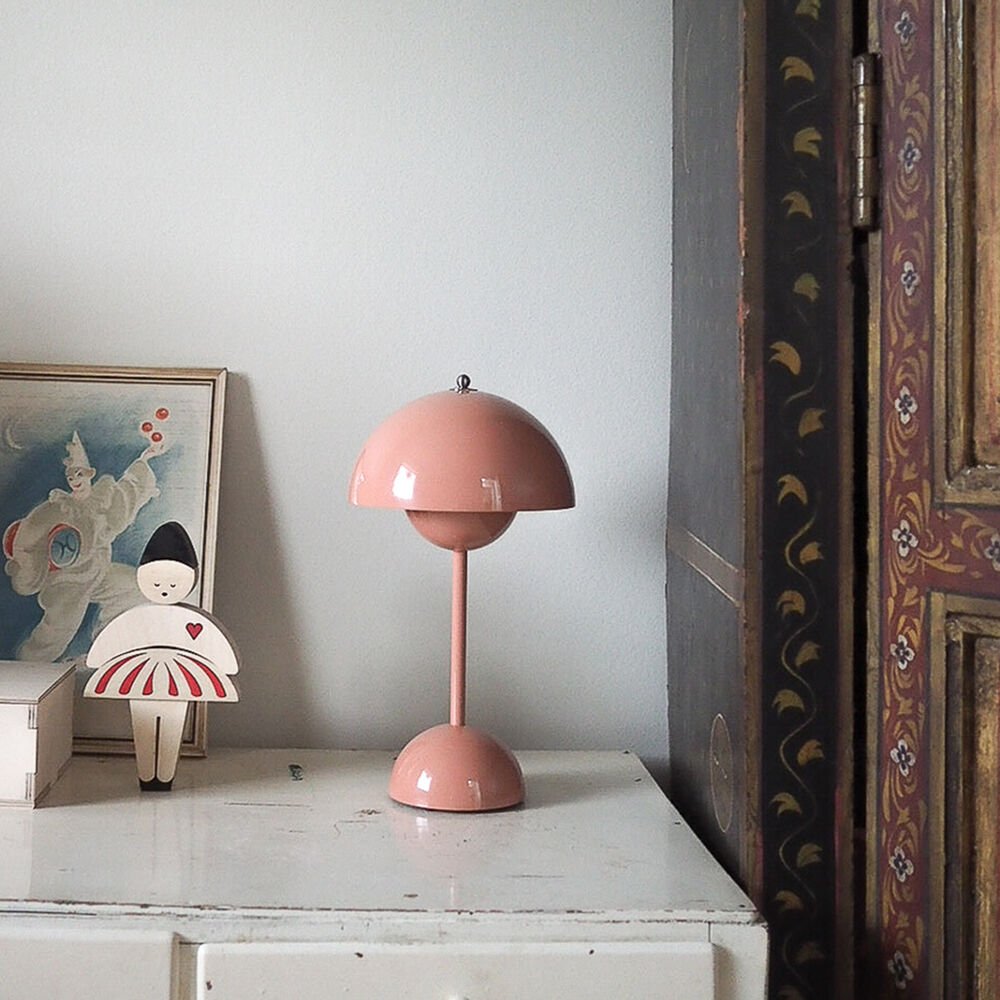 Bureau LED Lamp – Moderne eenvoud en functionaliteit
