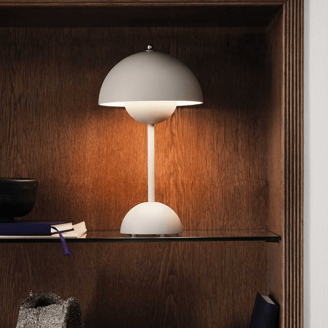 Bureau LED Lamp – Moderne eenvoud en functionaliteit