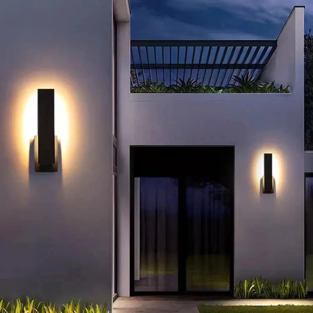 Candeeiro de parede exterior resistente a IP65 - Solidez e modernidade