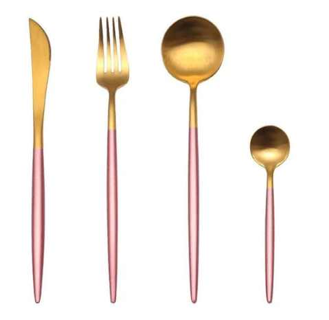 Set di Posate 24 Pezzi – Finitura Chic Per Tavola Raffinata 