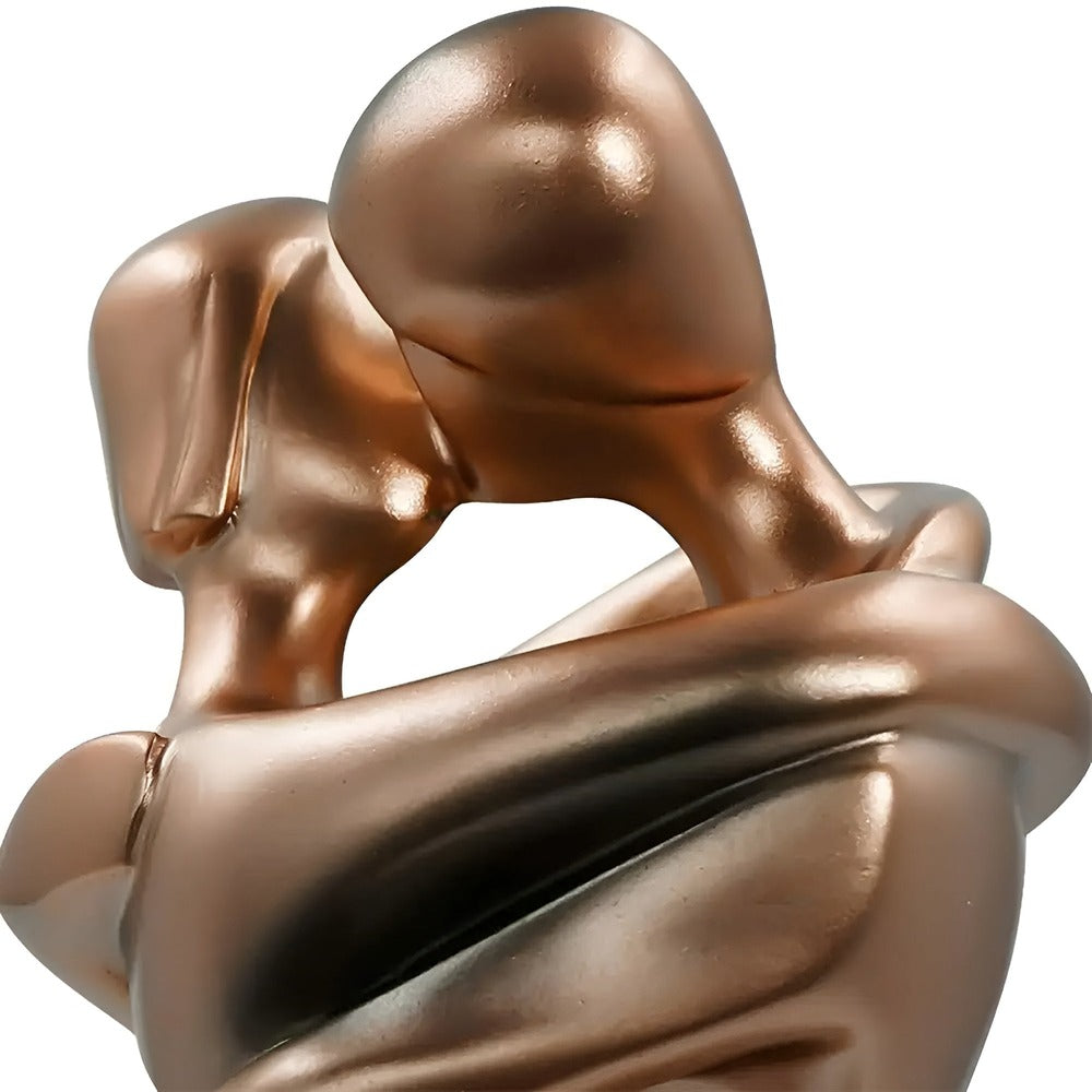 Couple in Love Statue - Sentimental Gift & Modern Style
