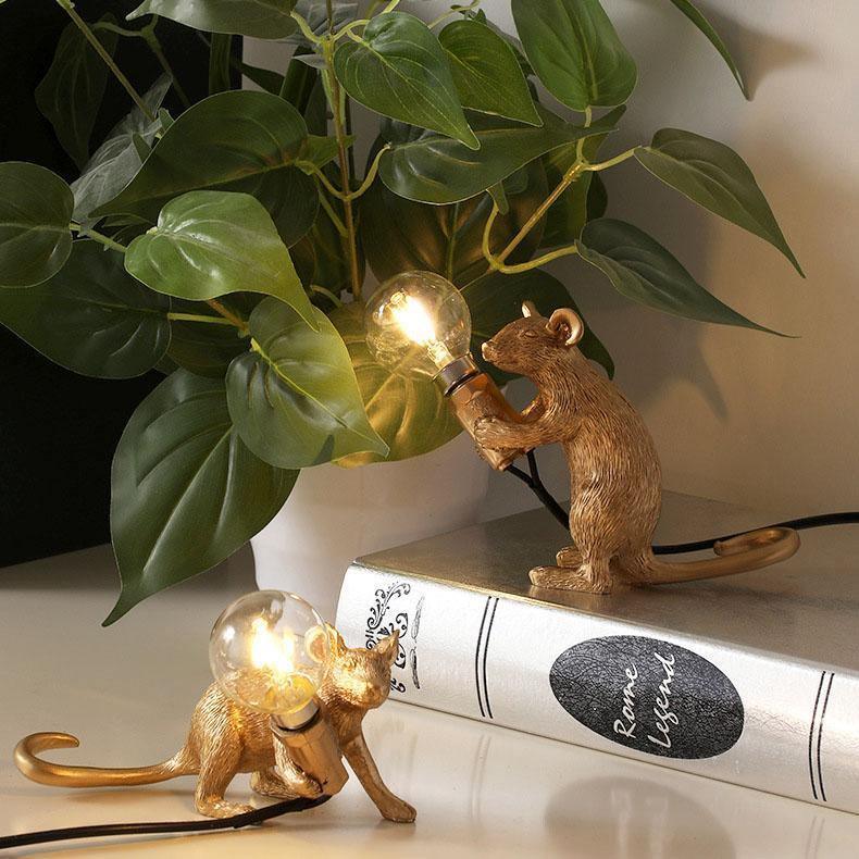 Lampada da Tavolo Topo – Decorazione Originale e Illuminazione di Tendenza 