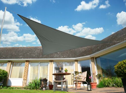Toldo Impermeável – Proteção Solar e Elegância para o Jardim 