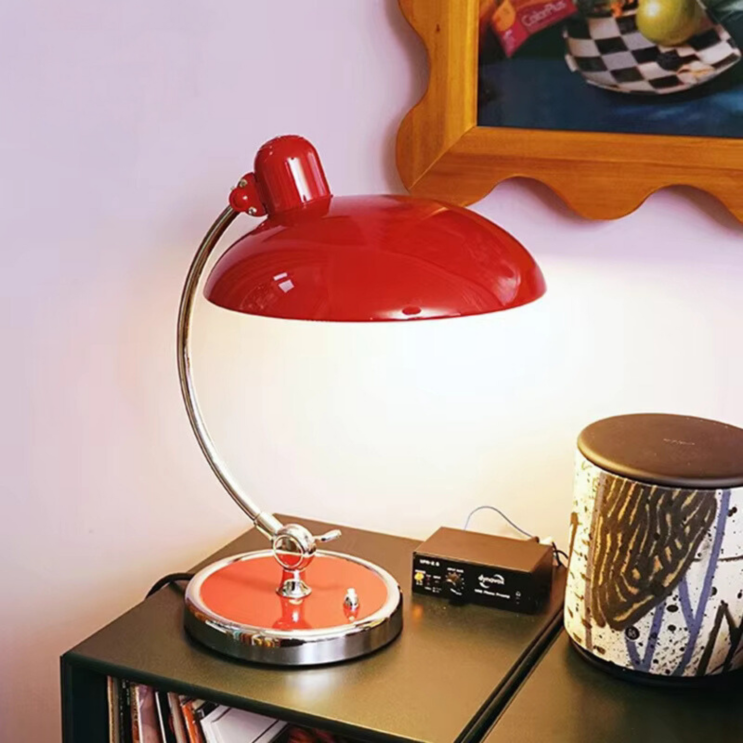 Lâmpada de Secretária Moderna – Estilo Elegante e Estrutura Sólida 