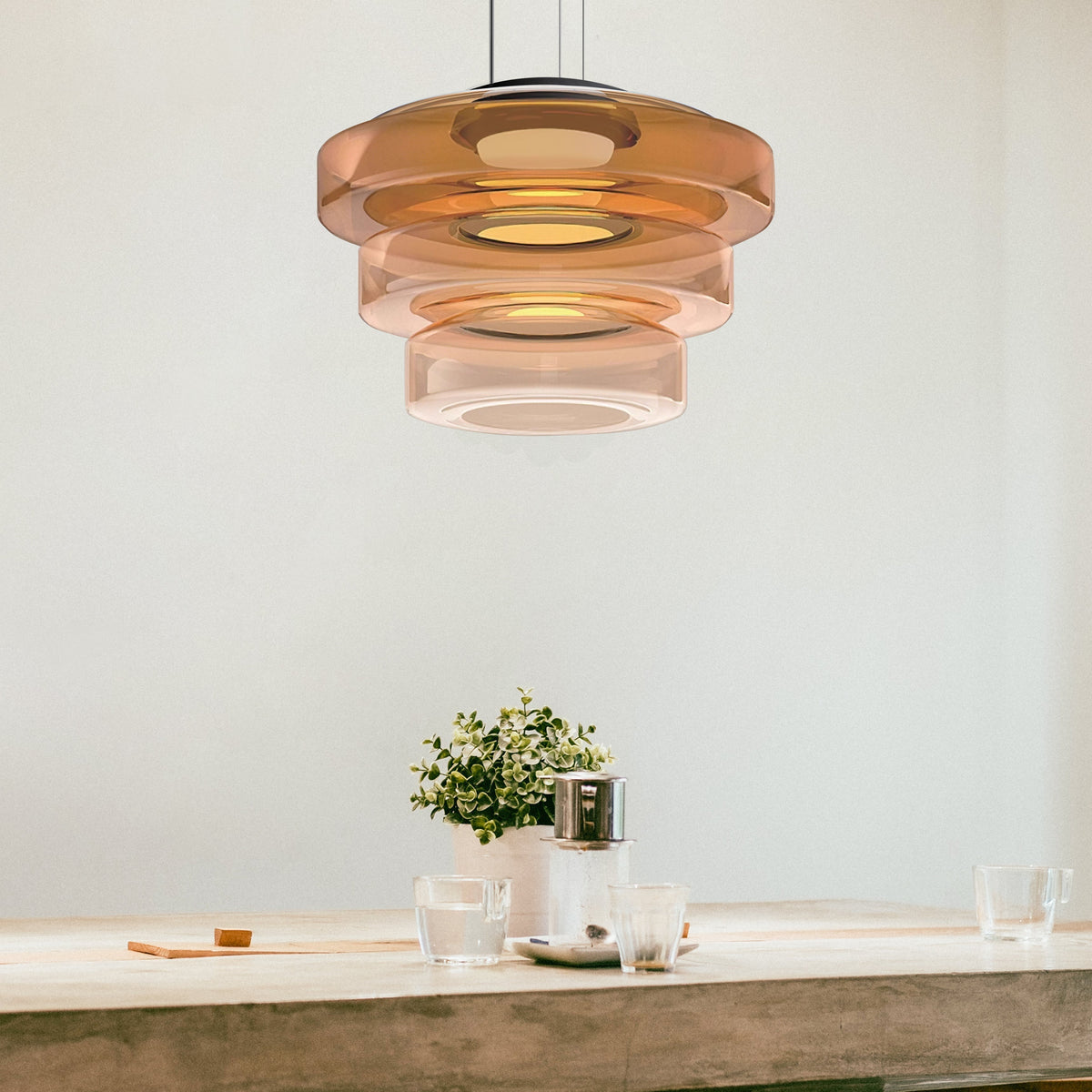 Szklana lampa wisząca w stylu Bauhaus - elegancja i nowoczesność