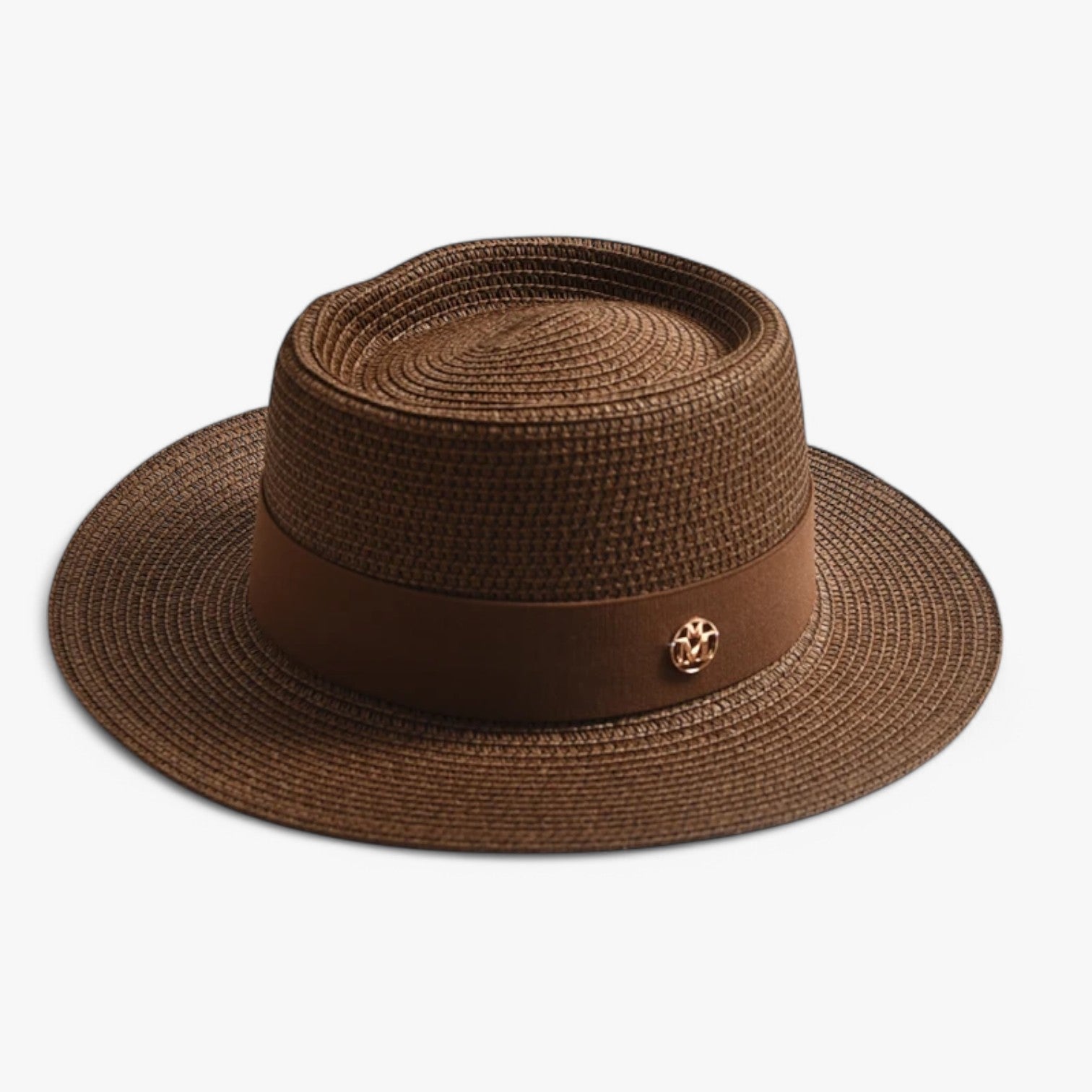 Olkihattu – Retro Eleganssi ja Aurinkosuoja 