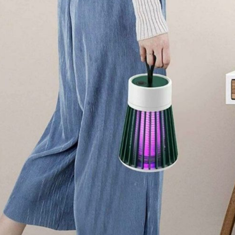 Lámpara portátil contra insectos: protección eficaz y luz suave