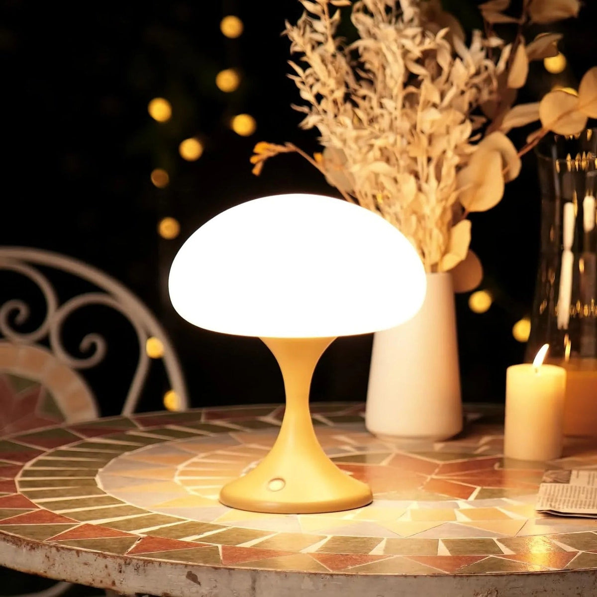 Houbová dekorativní lampa – Teplá a trendy atmosféra 