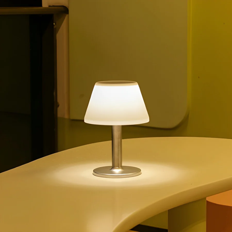 Lampă Solară De Masă Elegantă – Stil Și Rafinat 