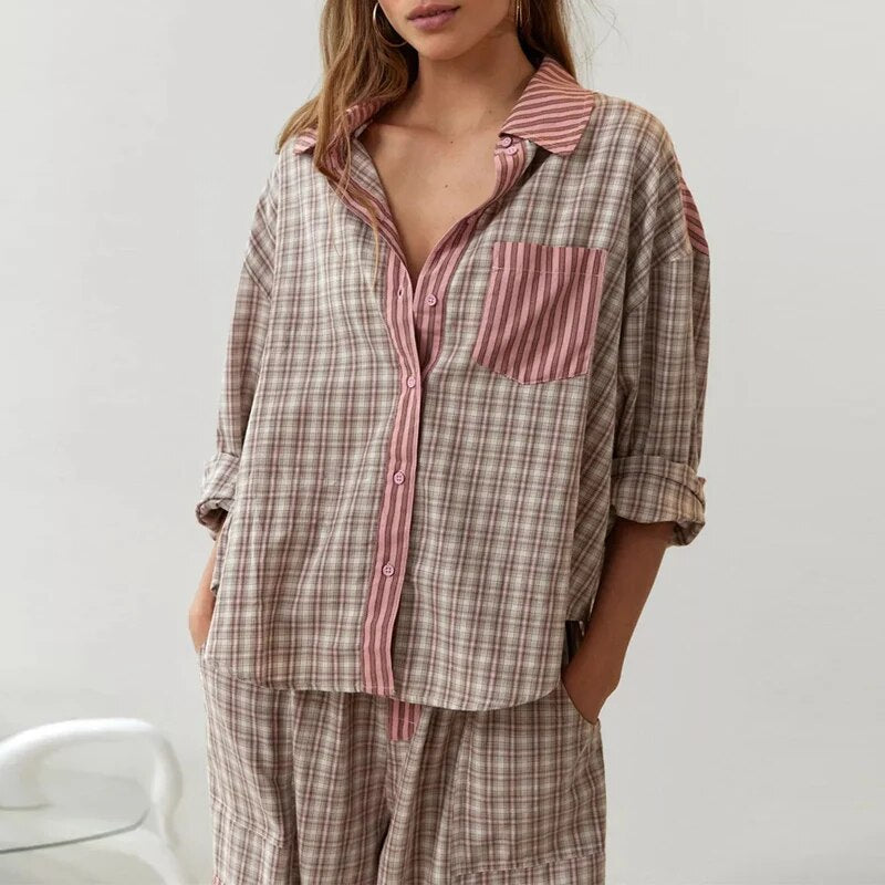 Charlotte | Pijama Confortável Chic À Riscas e Xadrez 