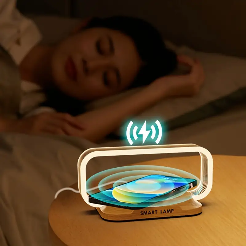 Bordlampe — Moderne belysning med trådløs lader 