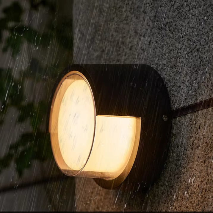 屋外用LED壁灯 – セキュリティと省エネルギー 
