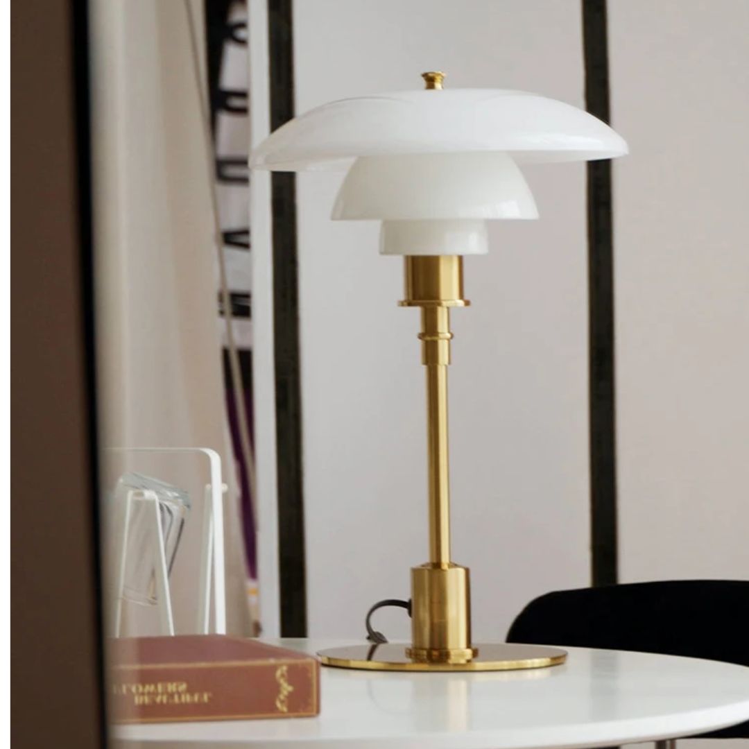 LED Bordlampe i Skandinavisk Stil – Myk og Moderne Belysning 