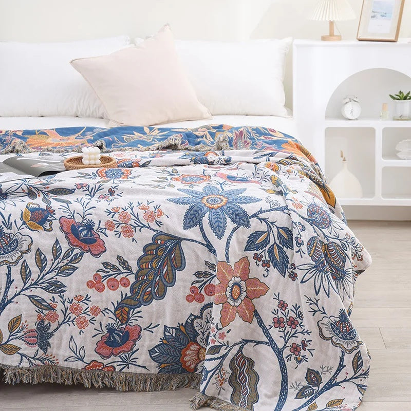 Kunstnerisk Dekorasjon i Rustikk Stil Med Blomster 