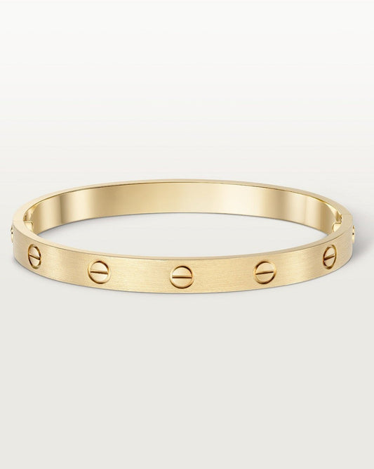 Minimalistický zlatý náramok – diskrétna a nadčasová elegancia 