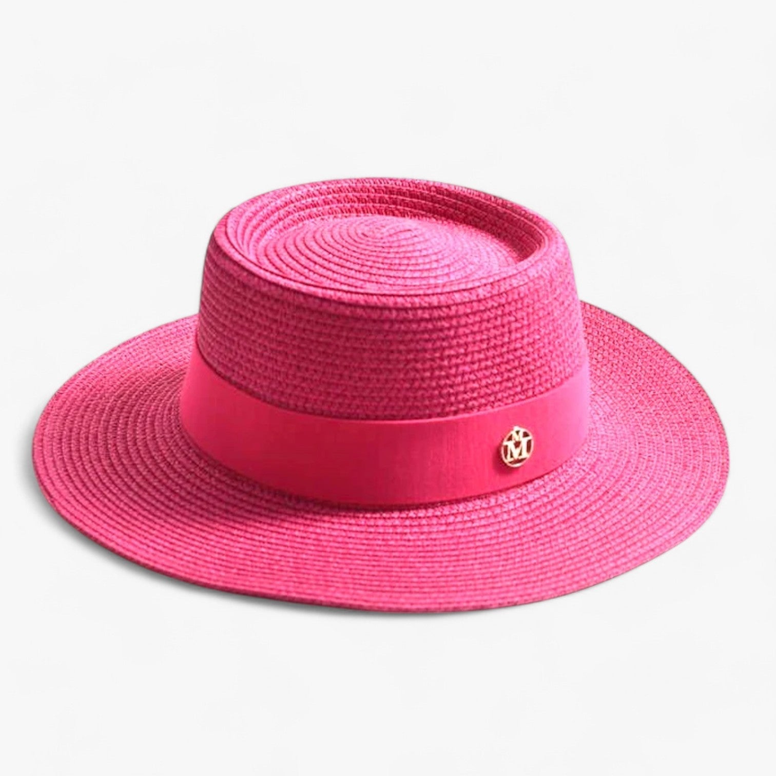Olkihattu – Retro Eleganssi ja Aurinkosuoja 