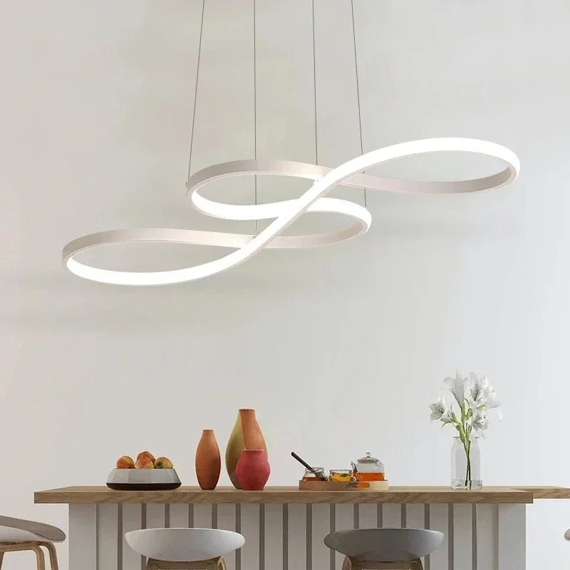 Moderna LED-hänglampa i ringar – Elegant och futuristisk design 